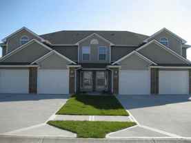 816 Sw Peach Tree Ln #816 - Photo 1 of 1