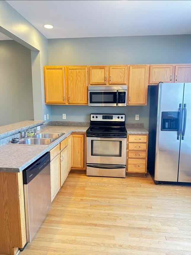 845 8th Ave N - Photo 3 of 20