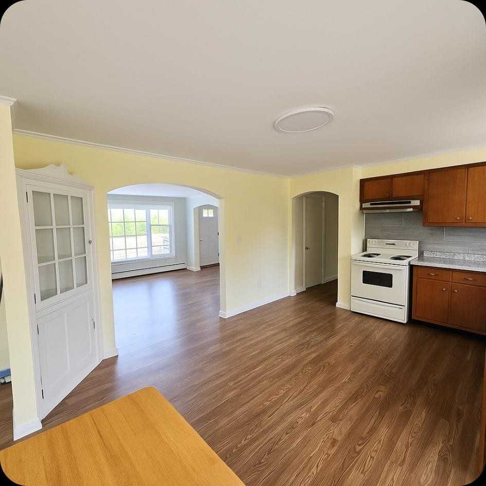 191 Saco Ave - Photo 4 of 10