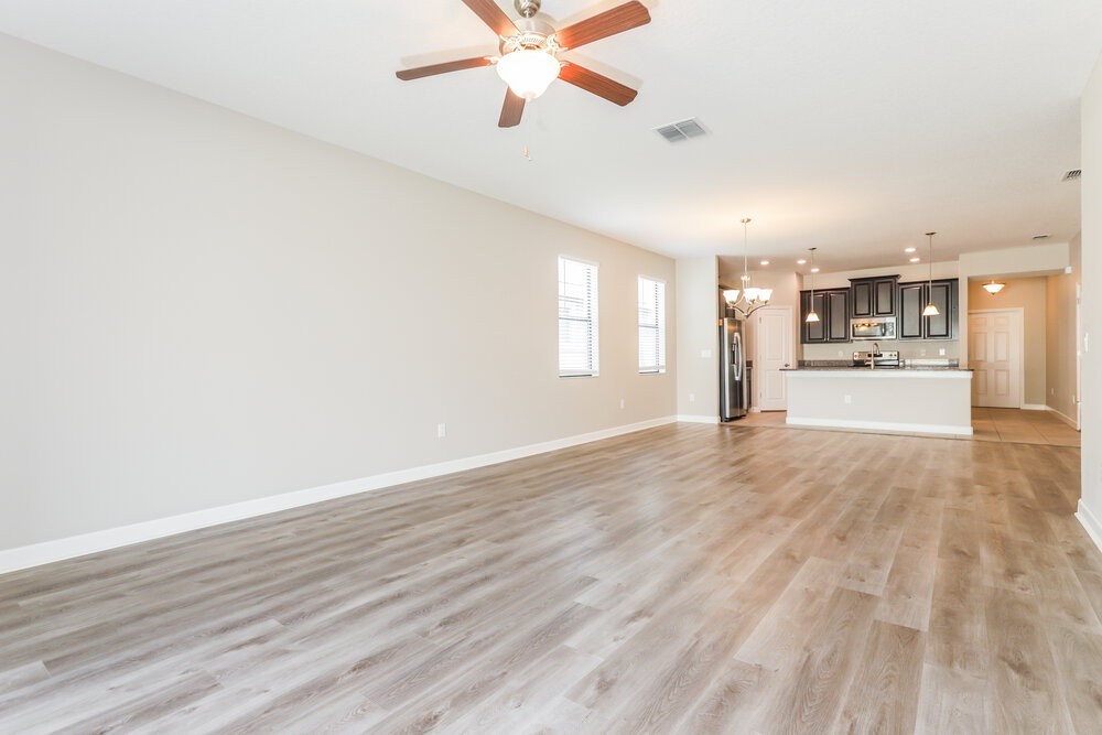 10129 Count Fleet Dr - Photo 3 of 16