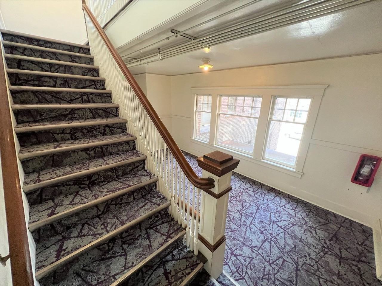 Vradenburg Apartments - Photo 5 of 48