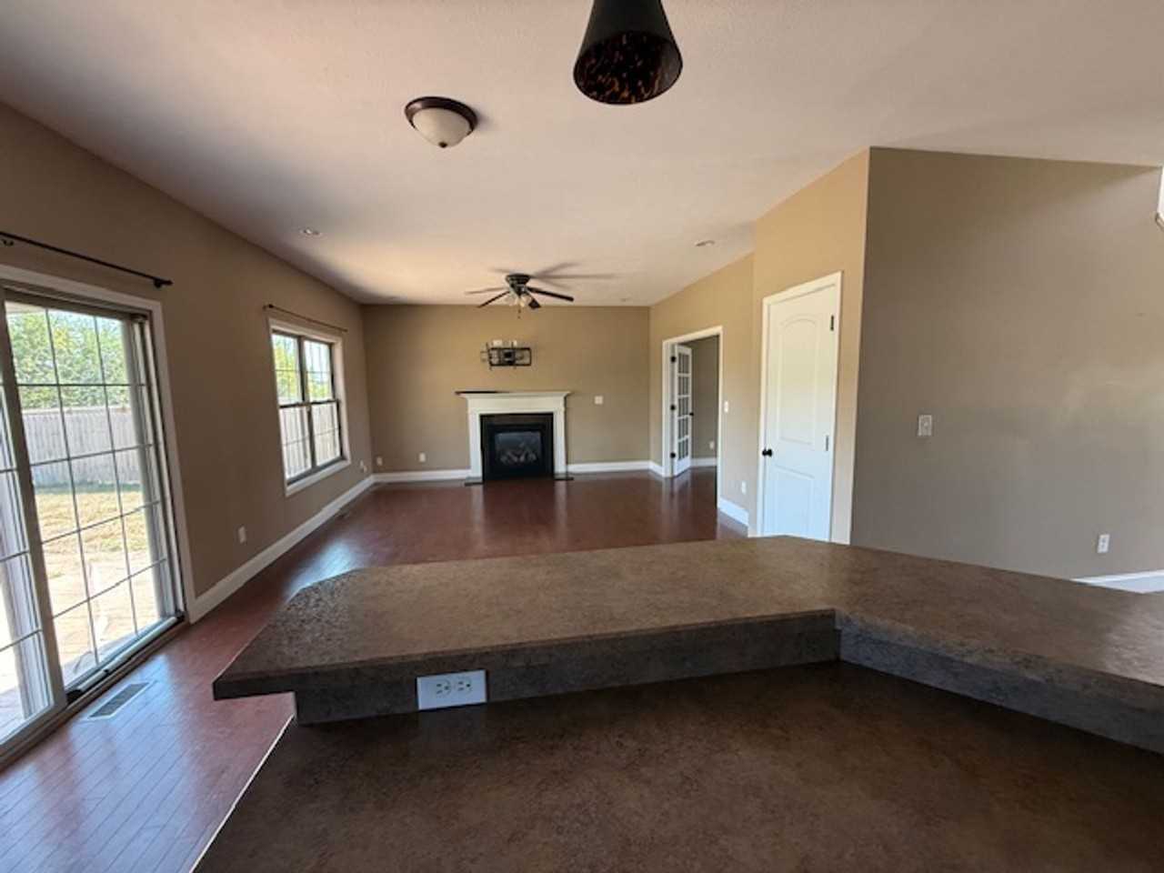 616 Wintergreen Dr - Photo 3 of 21