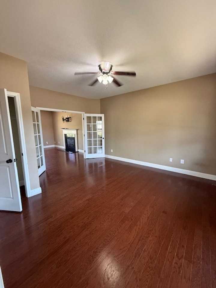 616 Wintergreen Dr - Photo 6 of 21