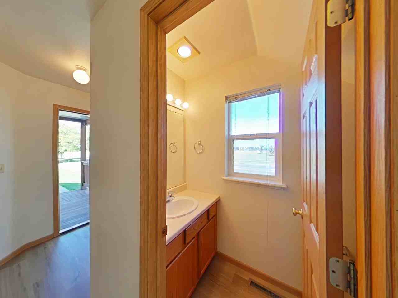 2471 Wheeler Dr #D - Photo 4 of 31