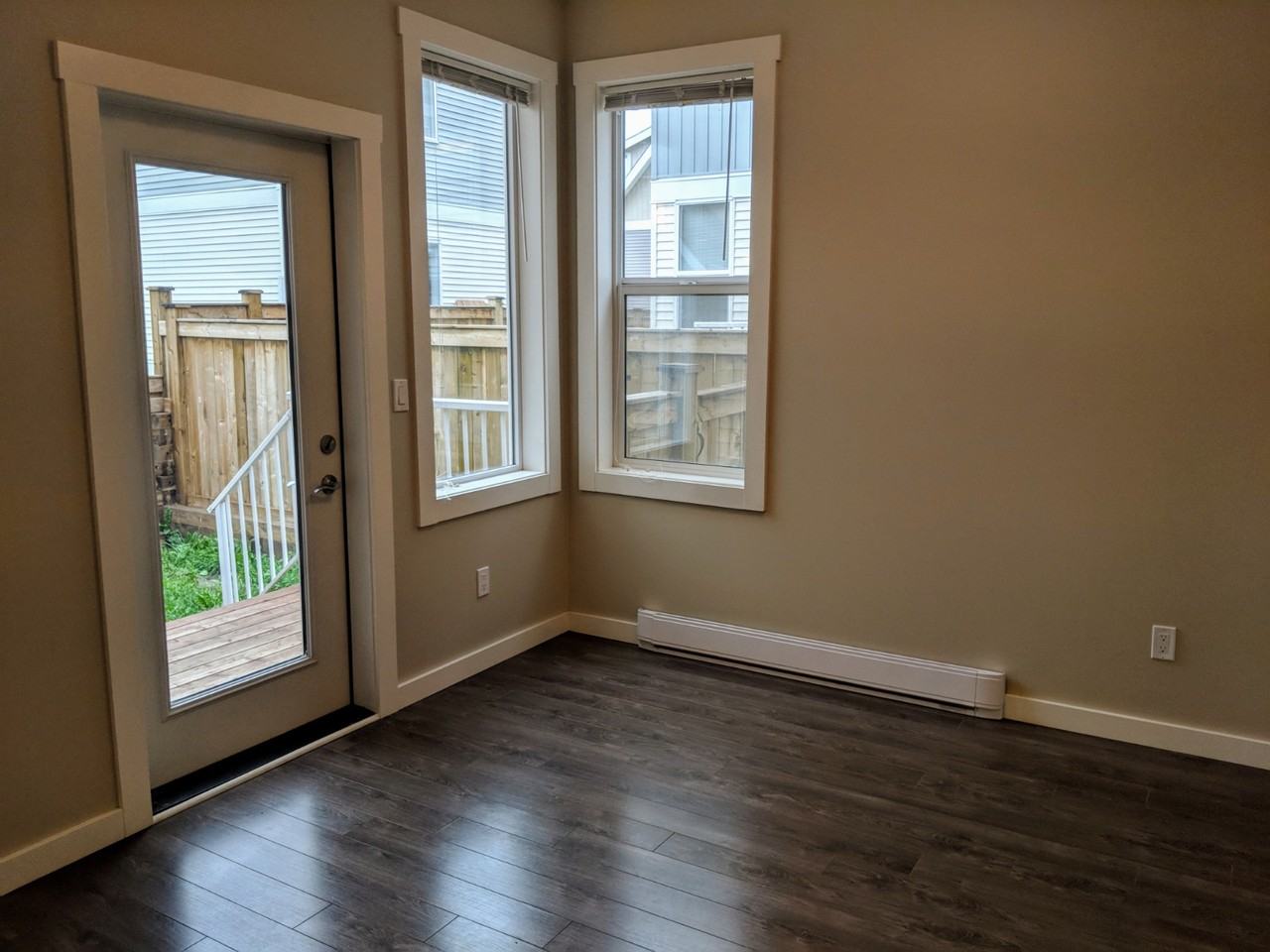 1622 88 Ave #1-1622M - Photo 2 of 10