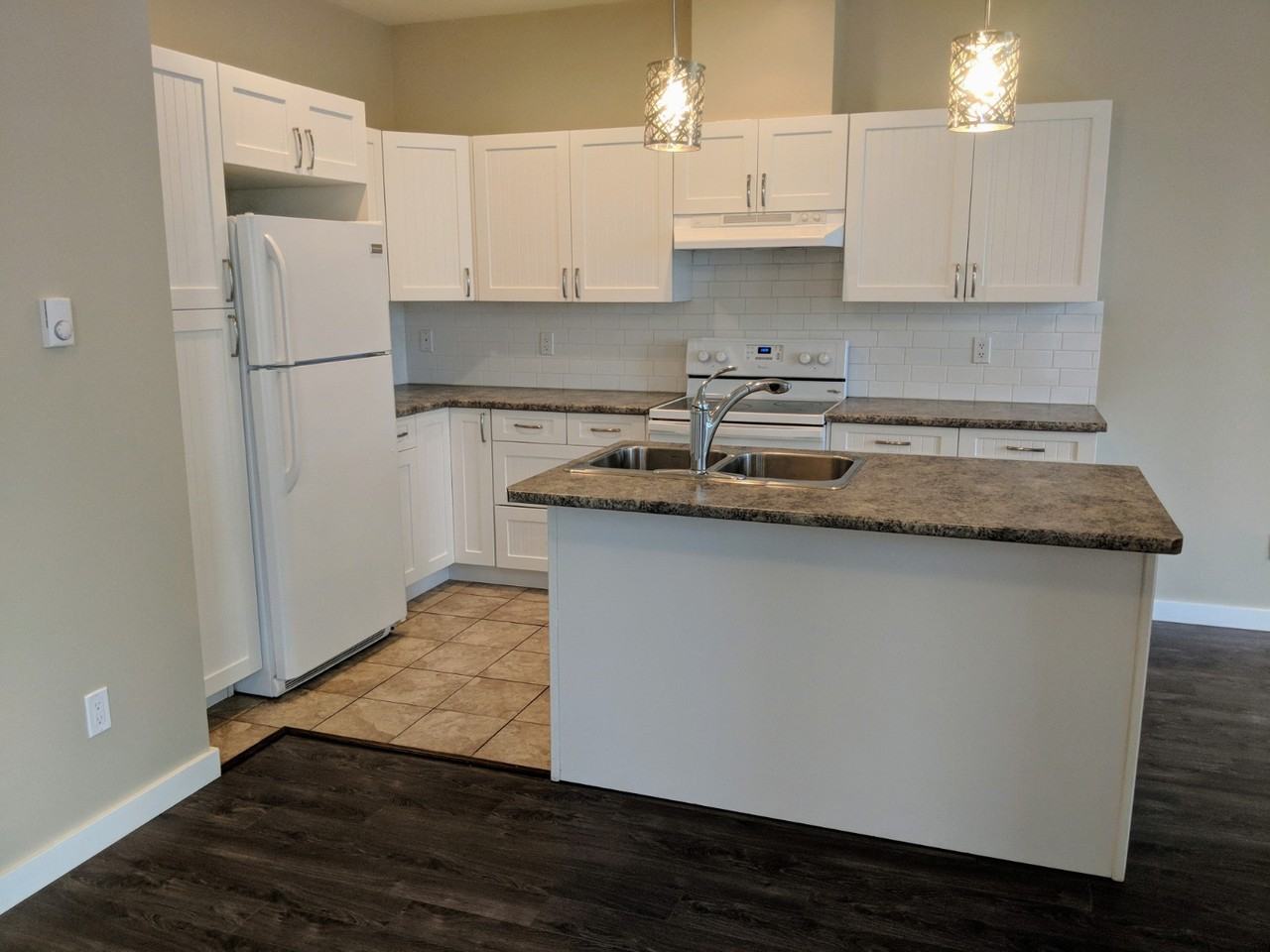 1622 88 Ave #1-1622M - Photo 3 of 10