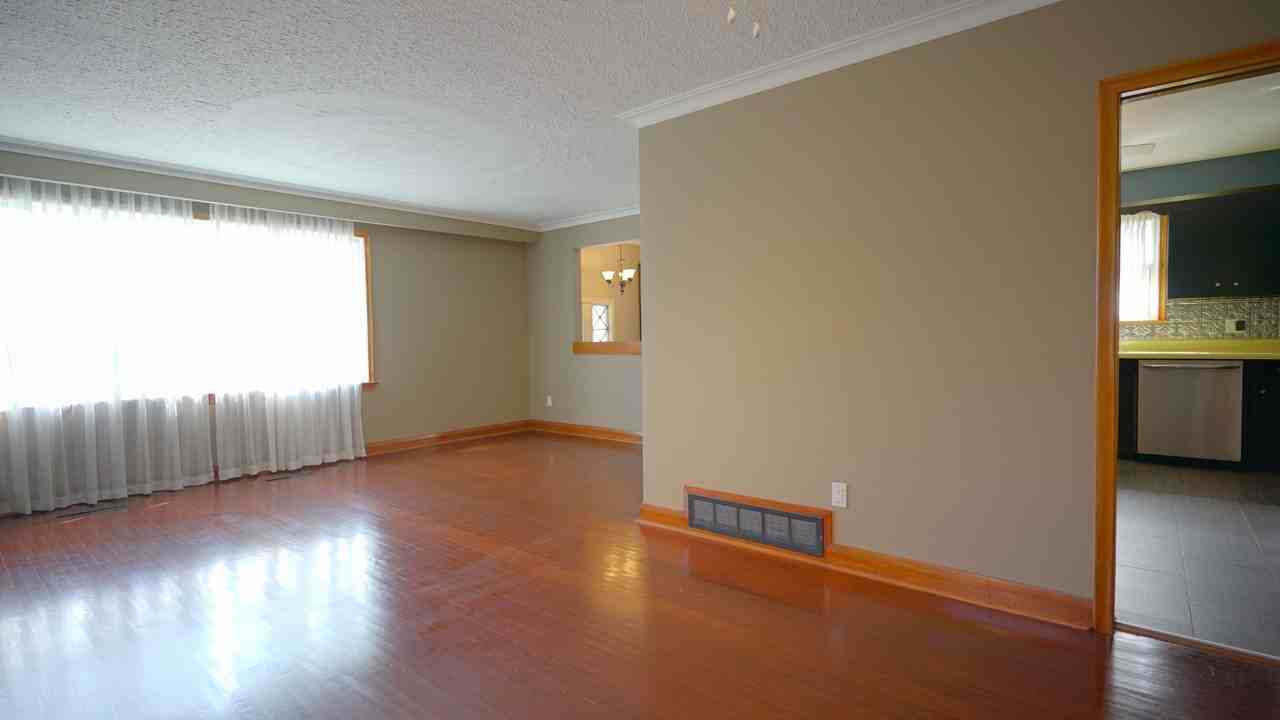 94 Main - 94 Glenhaven Street #MAIN - Photo 2 of 12