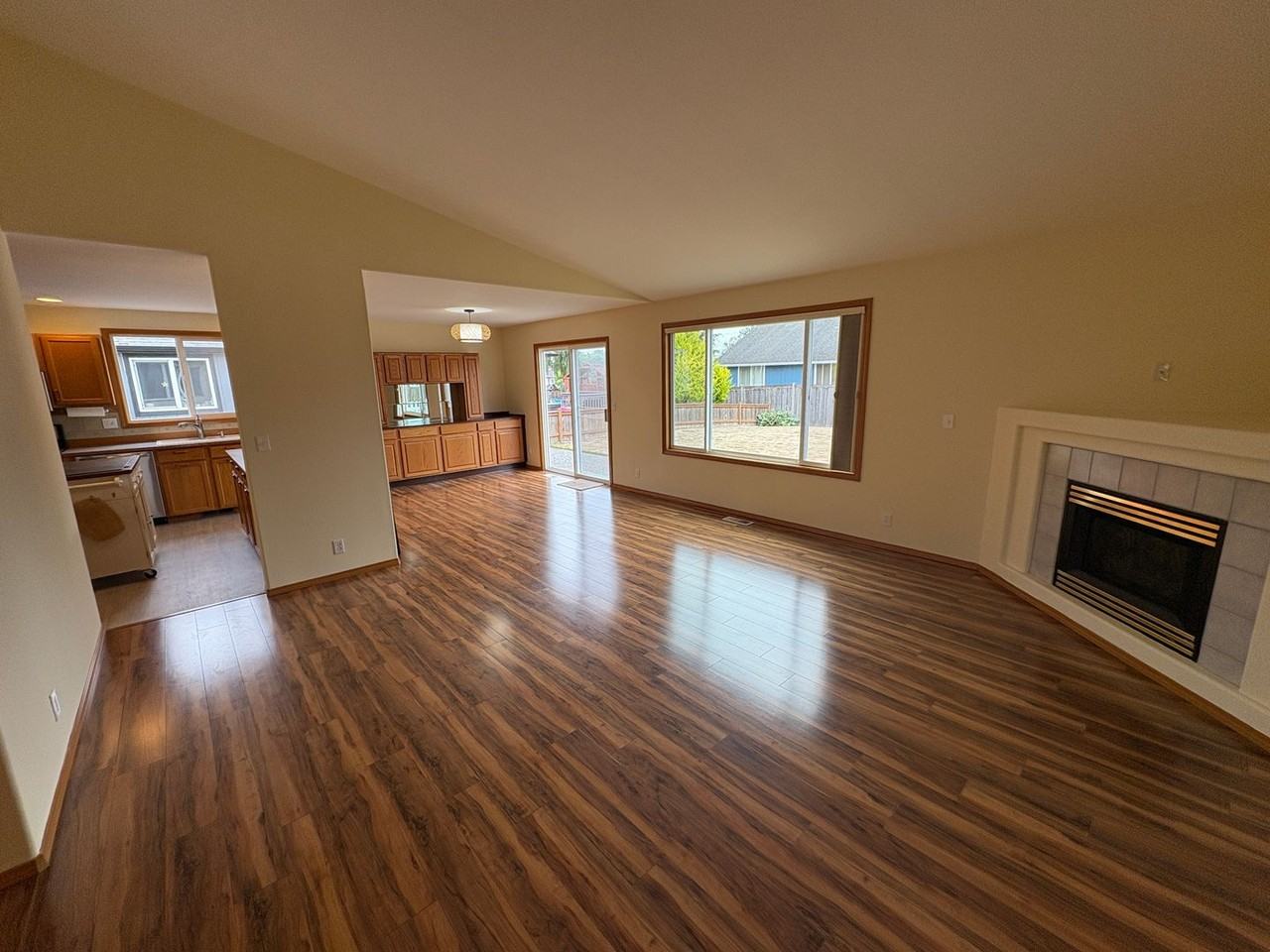3519 G Ave - Photo 6 of 23