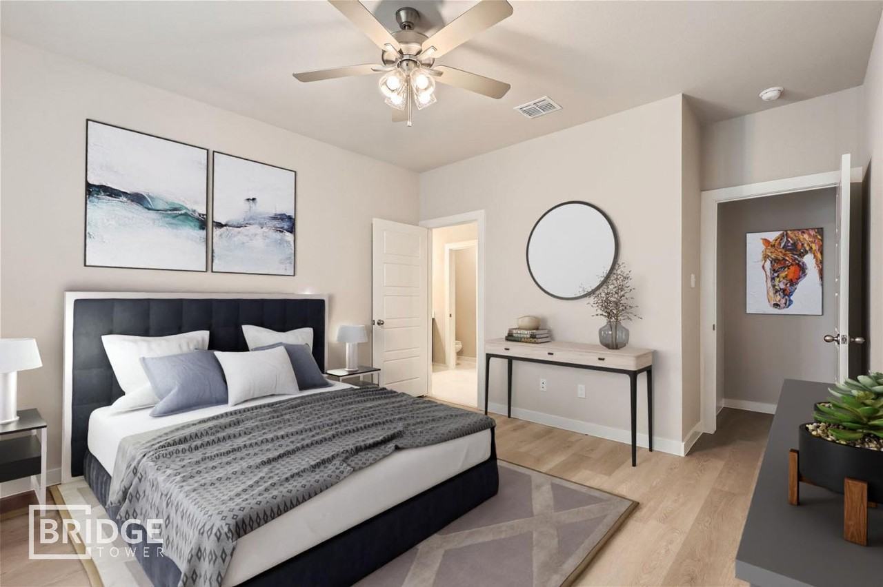 8110 Grand Prairie Dr - Photo 7 of 9