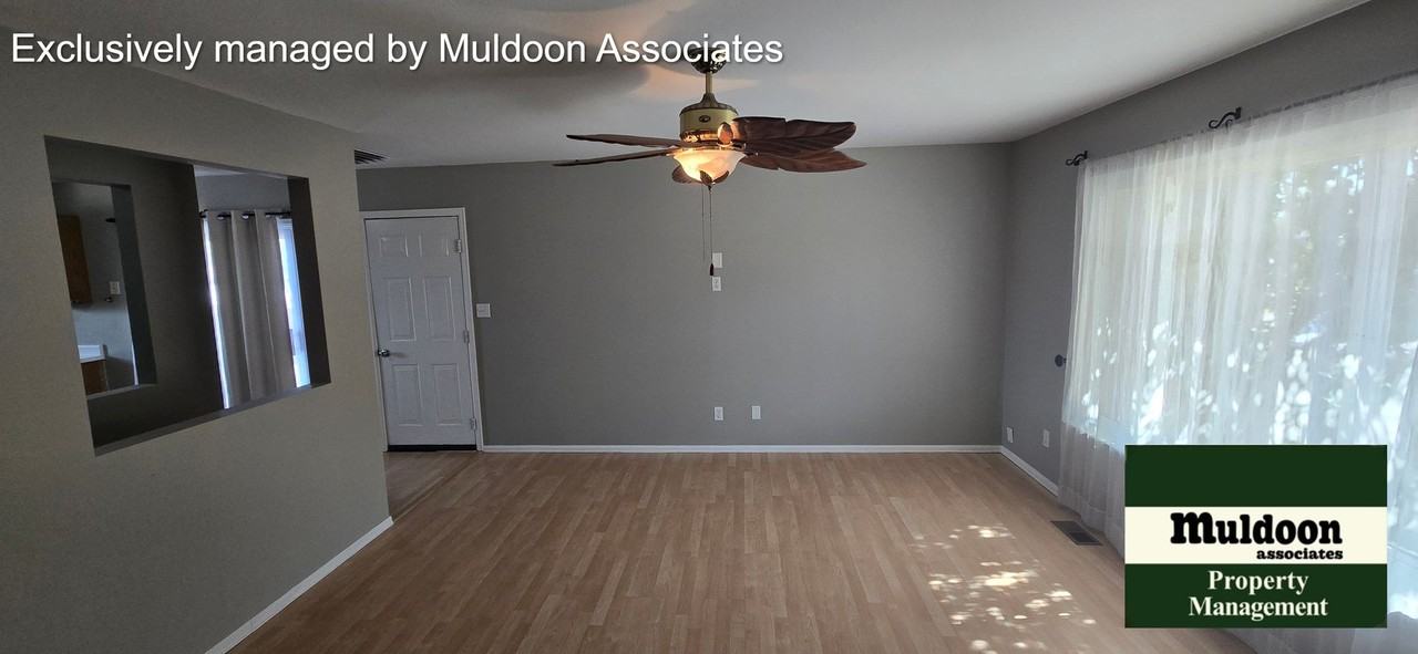 220 S Caddoa Dr - Photo 4 of 10