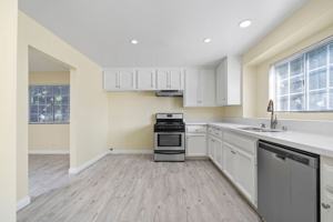 featured image of 10861 Chestnut St