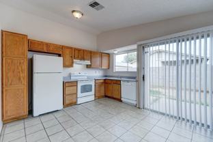 9514 W Garfield St - Photo 1 of 1