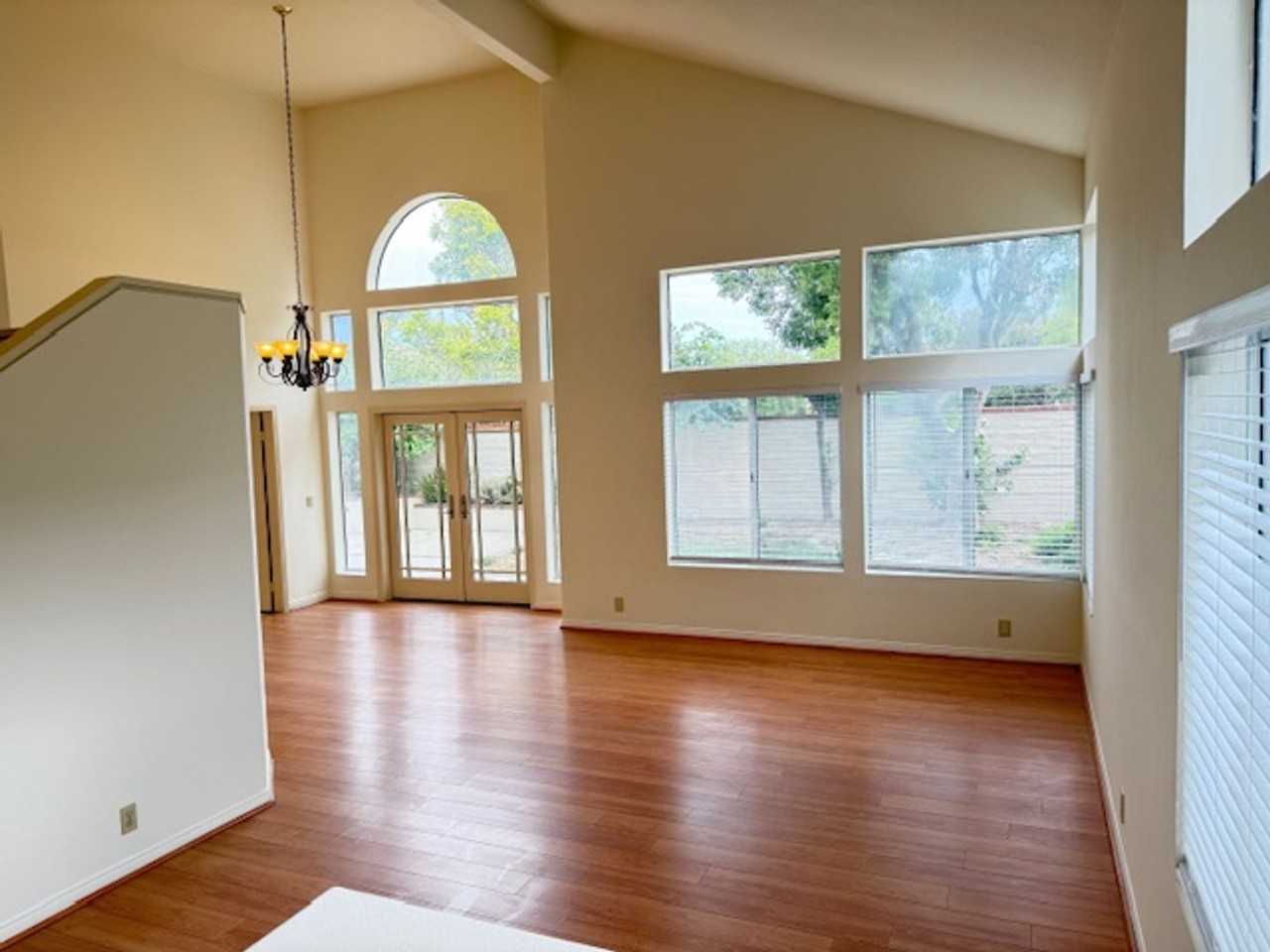 13332 Tiburon Way - Photo 3 of 28