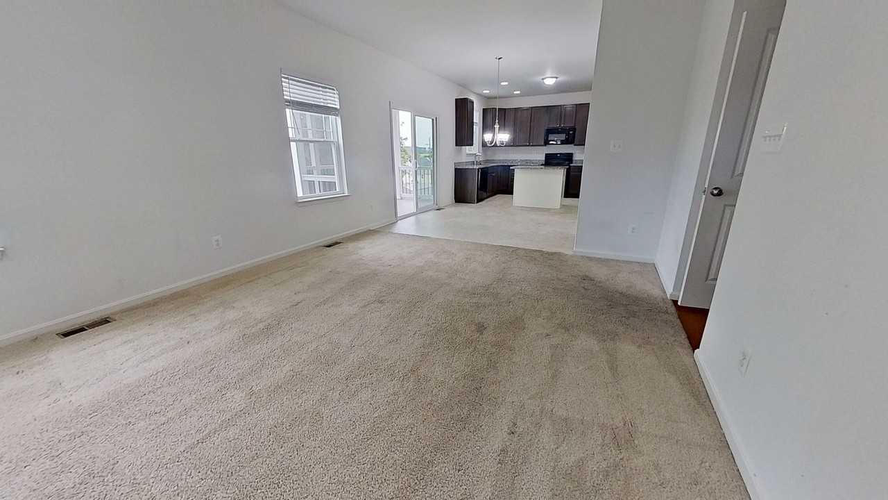 1003 Chestnut St - Photo 7 of 31