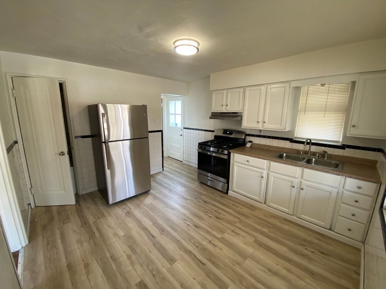 4712 Begg Boulevard - Photo 2 of 21