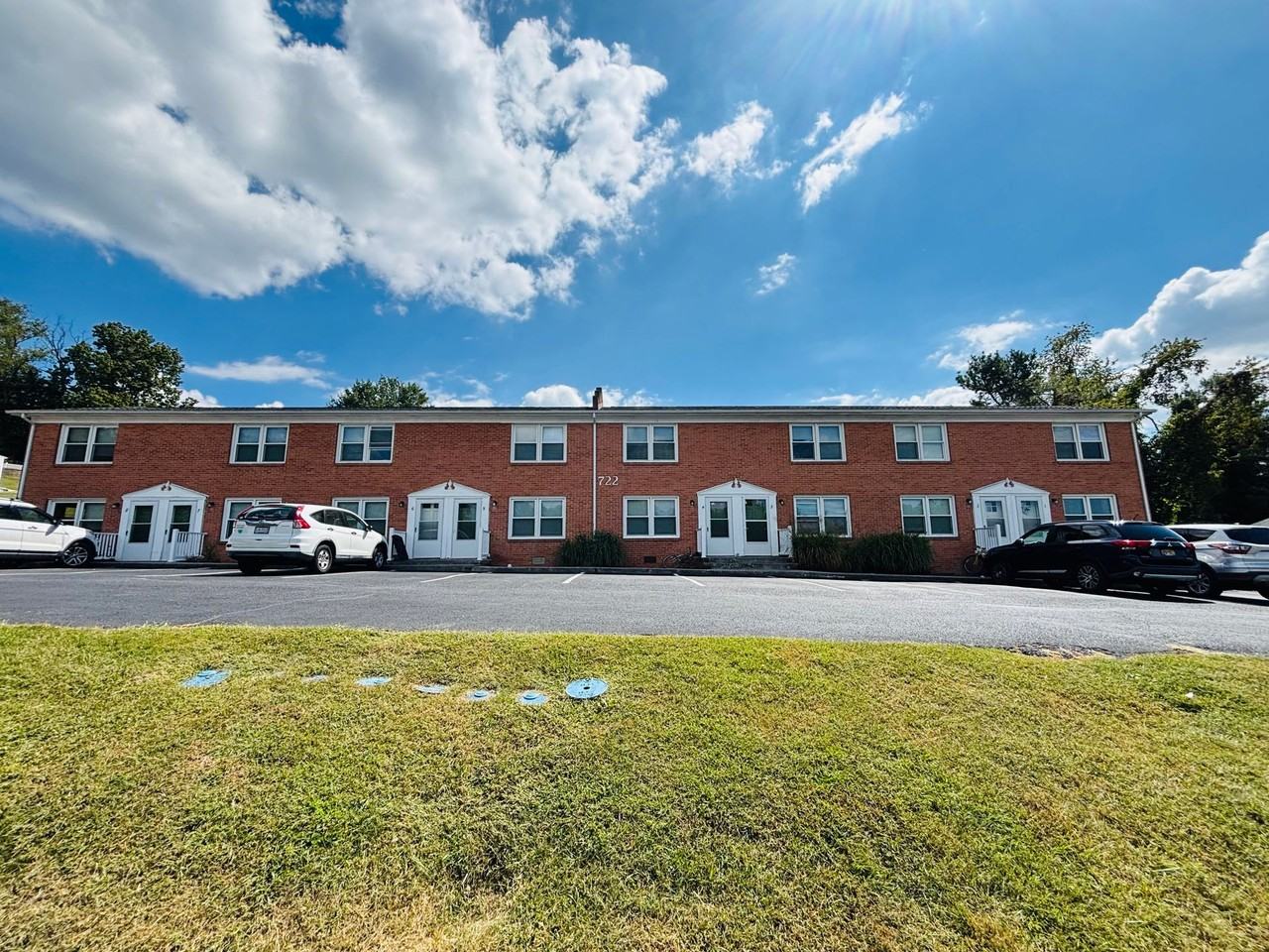 2 Bedroom, 1 Bath Apartment - Photo 7 of 7