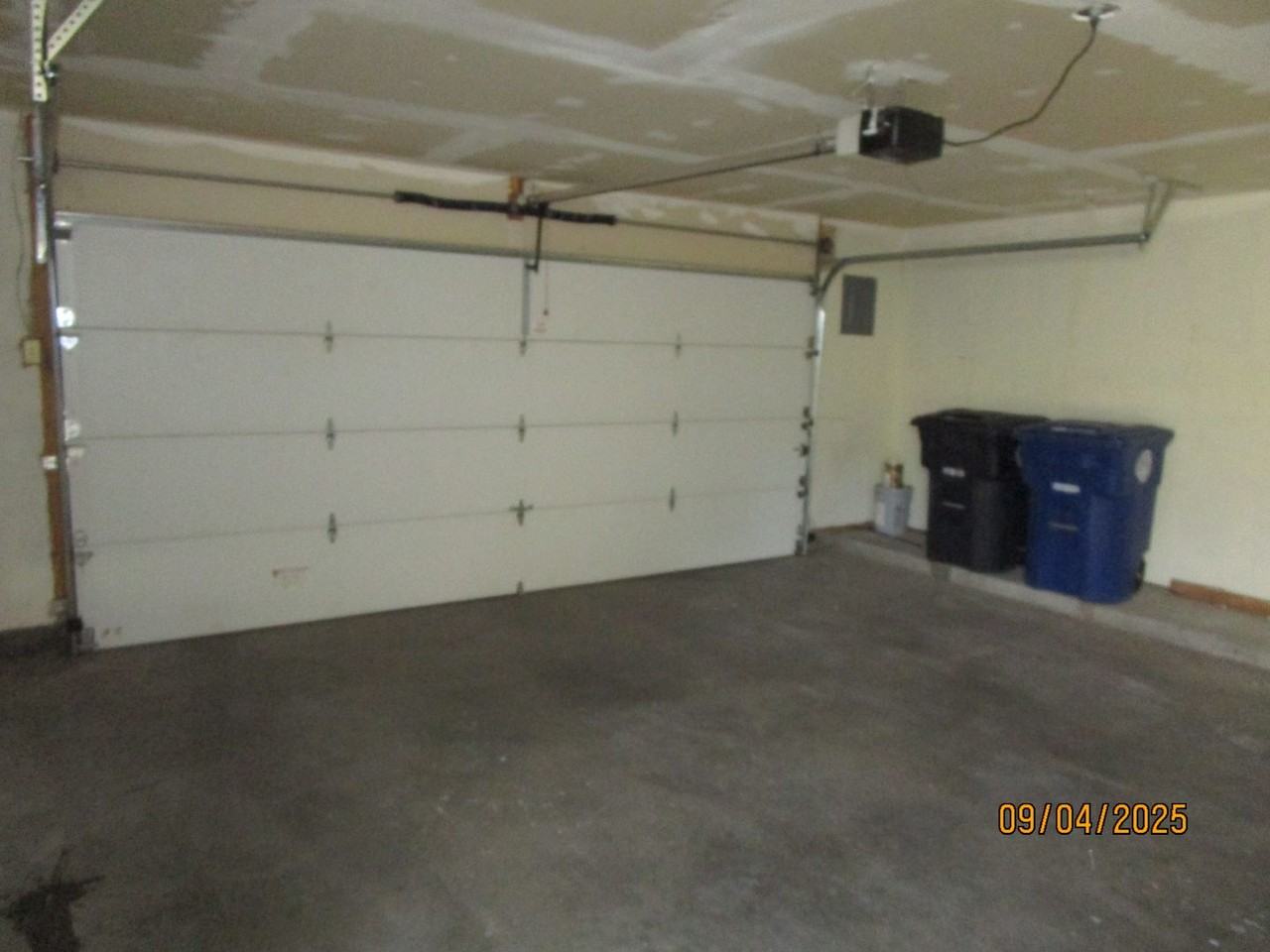 4929 Osuna Place Northeast - Photo 4 of 24