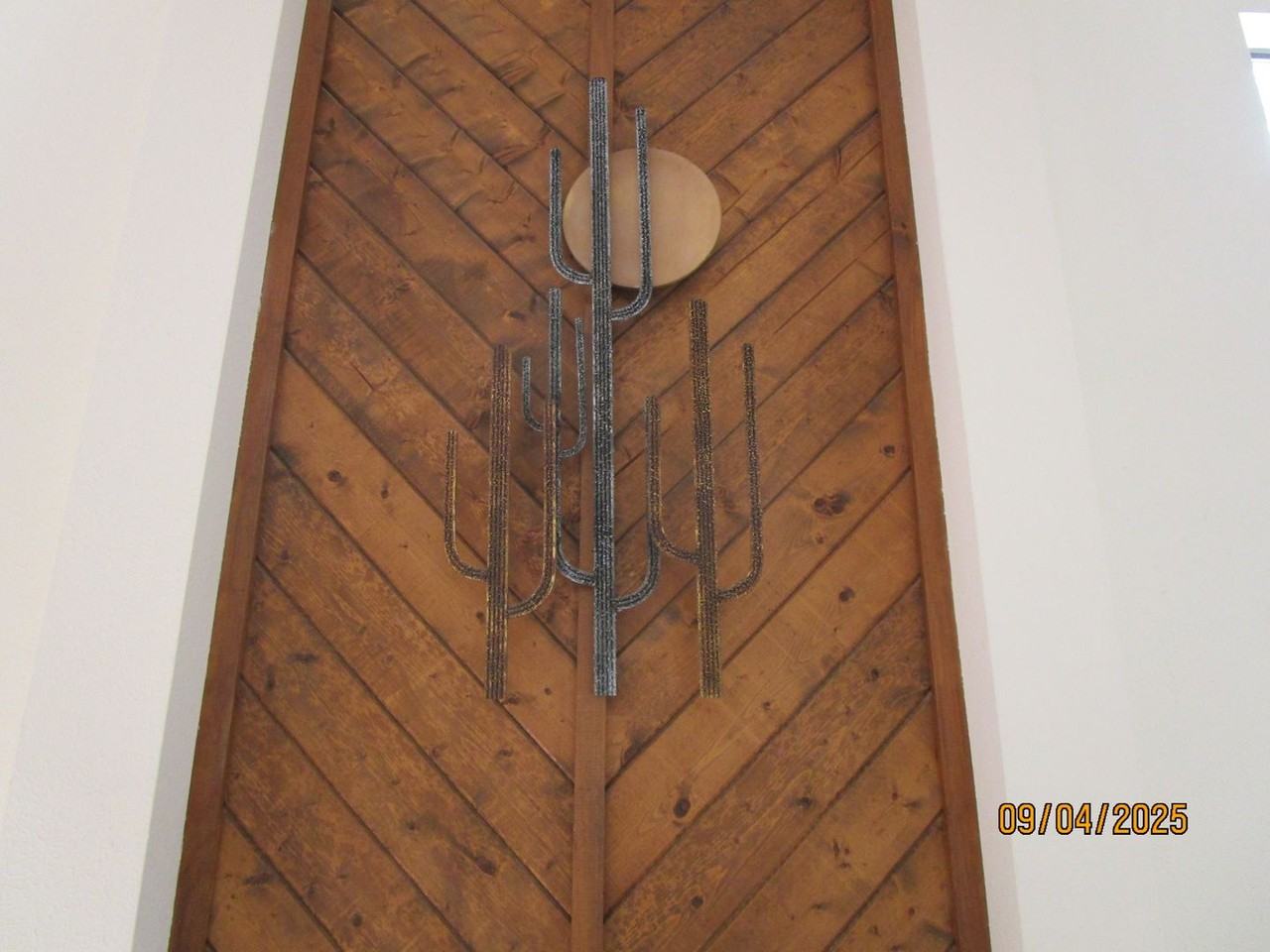 4929 Osuna Place Northeast - Photo 6 of 24