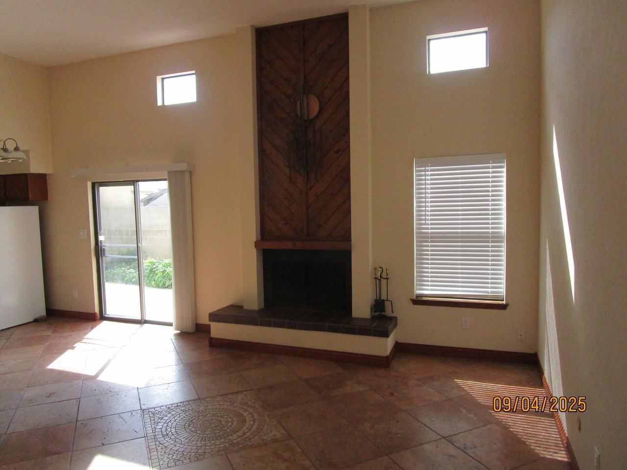 4929 Osuna Place Northeast - Photo 5 of 24