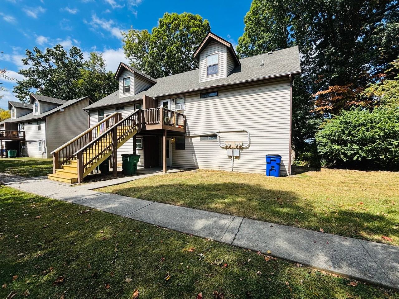 653 Village Lane - Photo 2 of 4
