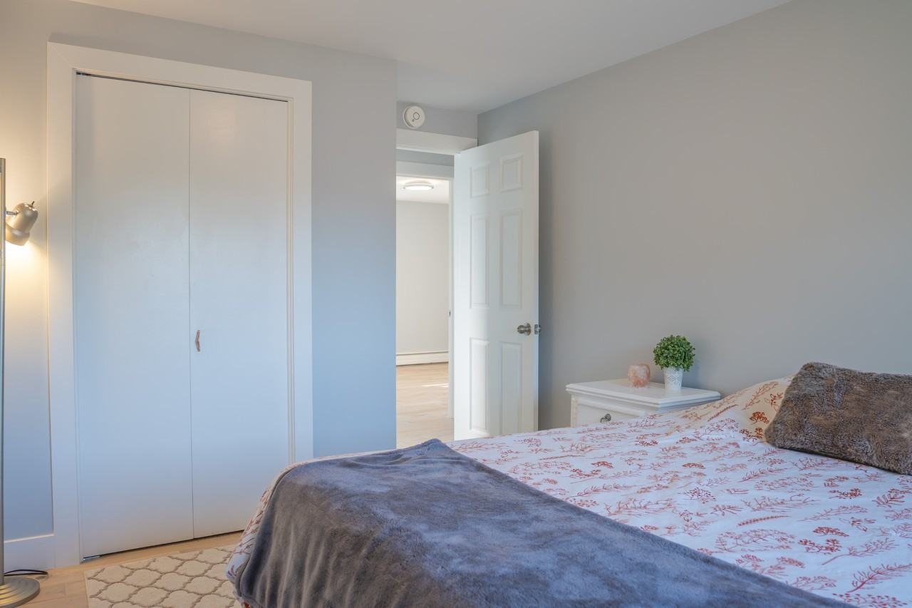 36 Simcoe Pl #1 - Photo 5 of 13