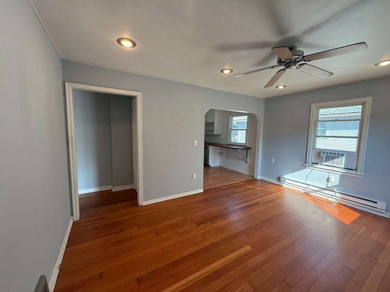 1208 S Coeur Dalene St - Photo 3 of 19