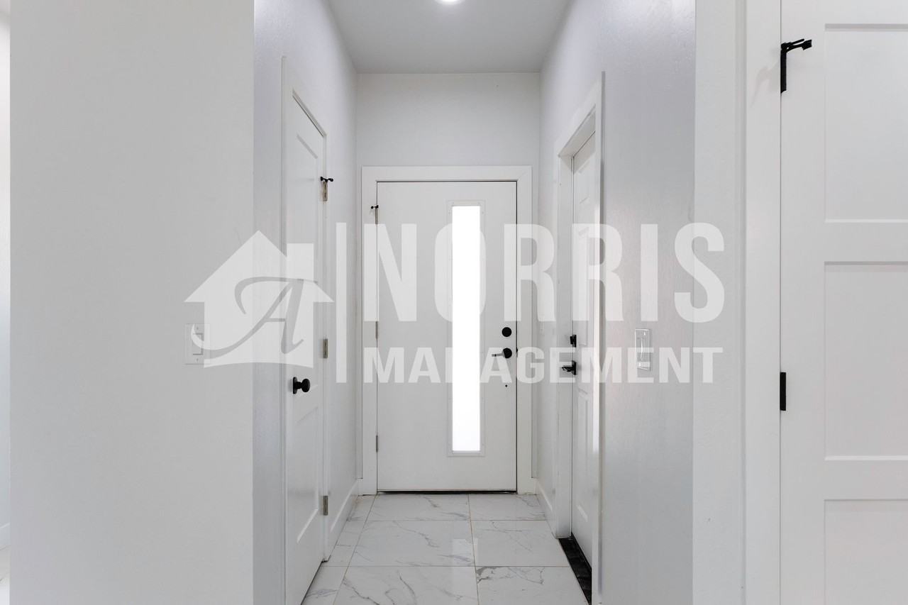 12577 West Xavier Drive - Photo 6 of 37