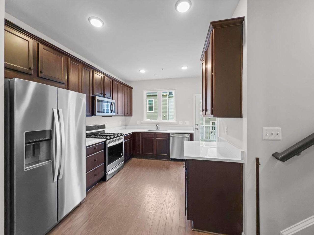 2570 Debert Cir - Photo 3 of 38