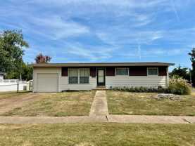 475 Moule Dr - Photo 1 of 1