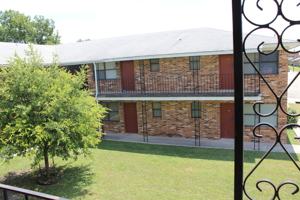 featured image of 502 Mary Street