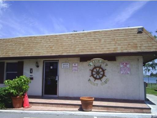 921 W Oak Ridge Rd - Photo 2 of 9