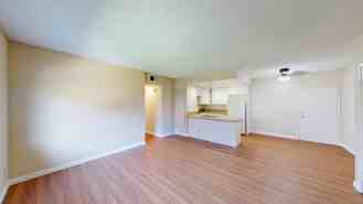 2532hu - Photo 1 of 1