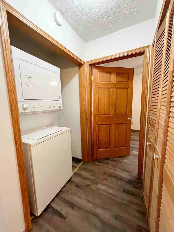 802 Orchard Ave - Photo 7 of 12