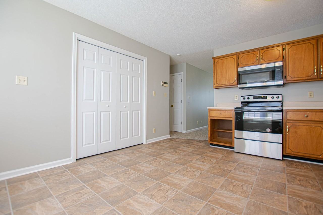 3258 Tabby Dr - Photo 7 of 17