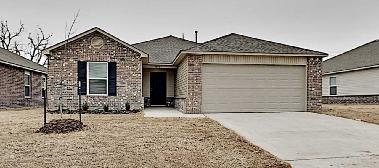 10504 Nw 17th St - Photo 3 of 19