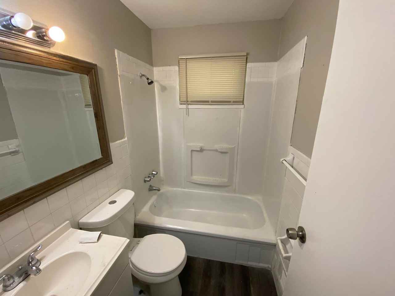 208 Mcalpine Dr - Photo 5 of 21