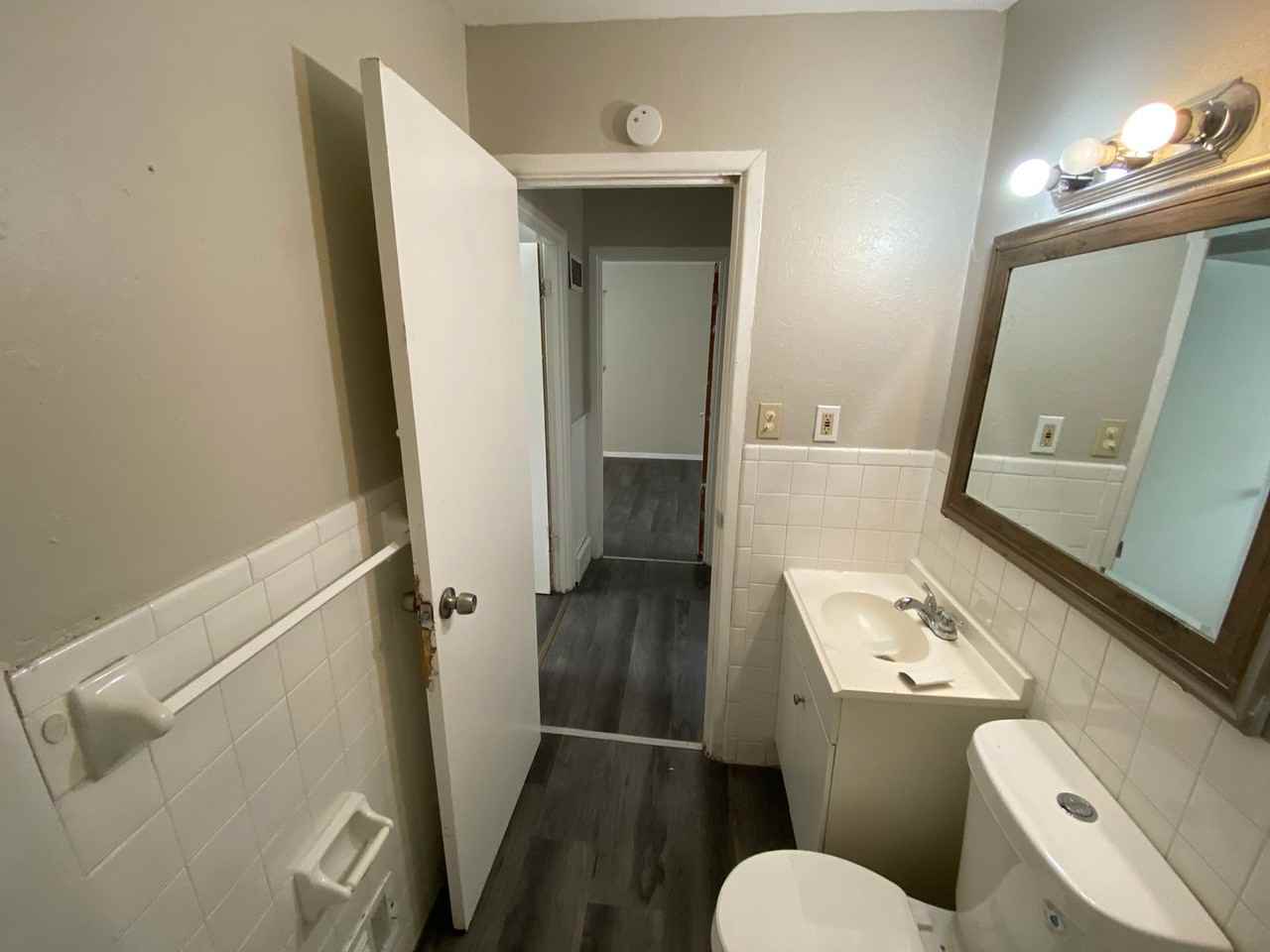 208 Mcalpine Dr - Photo 4 of 21