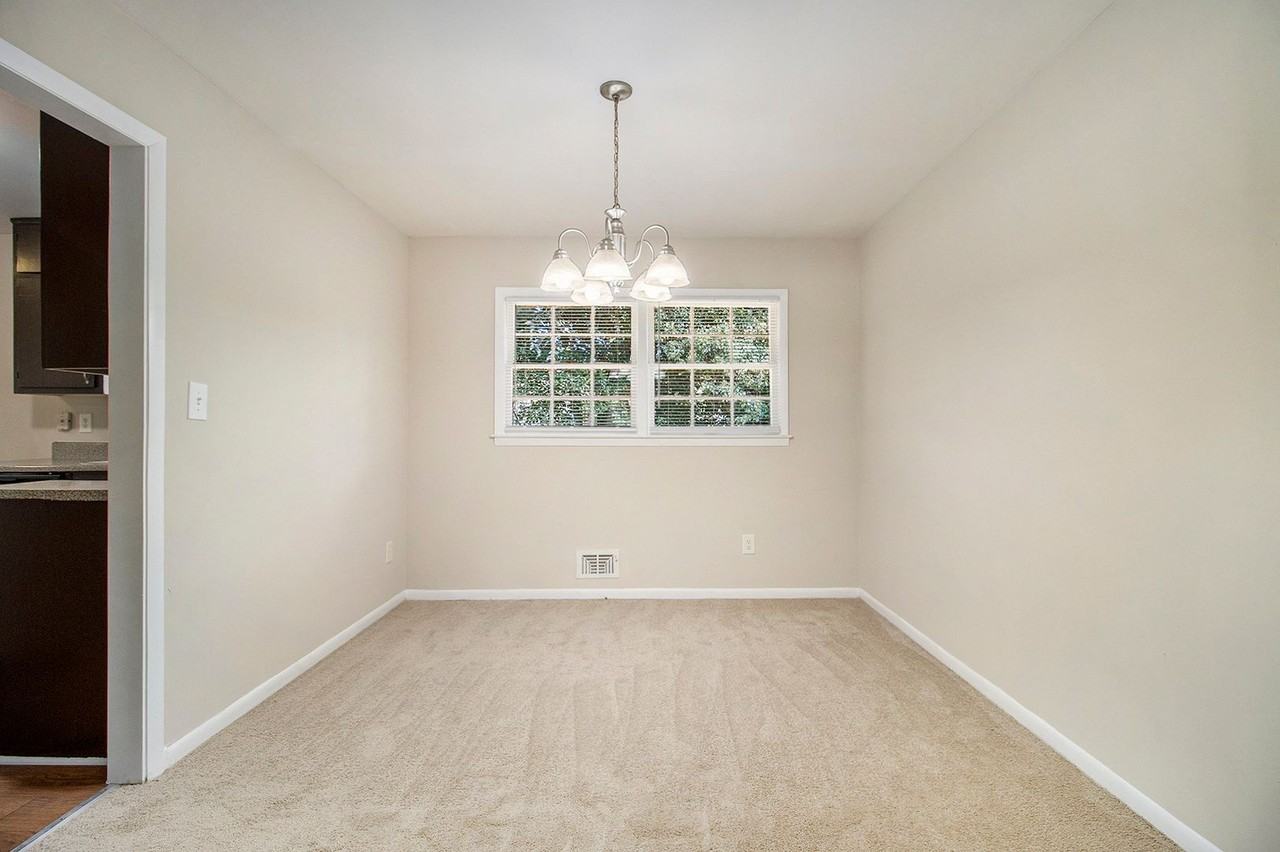 2890 Grand Pines Ct - Photo 5 of 32