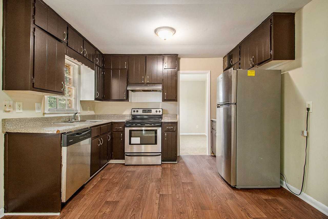 2890 Grand Pines Ct - Photo 6 of 32