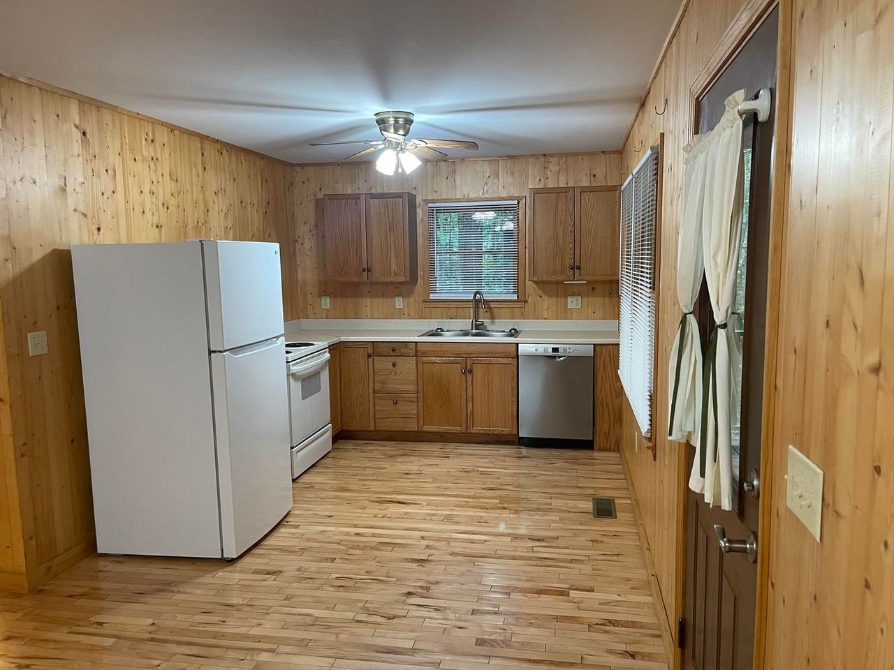 42 Briar Patch Ln - Photo 3 of 12