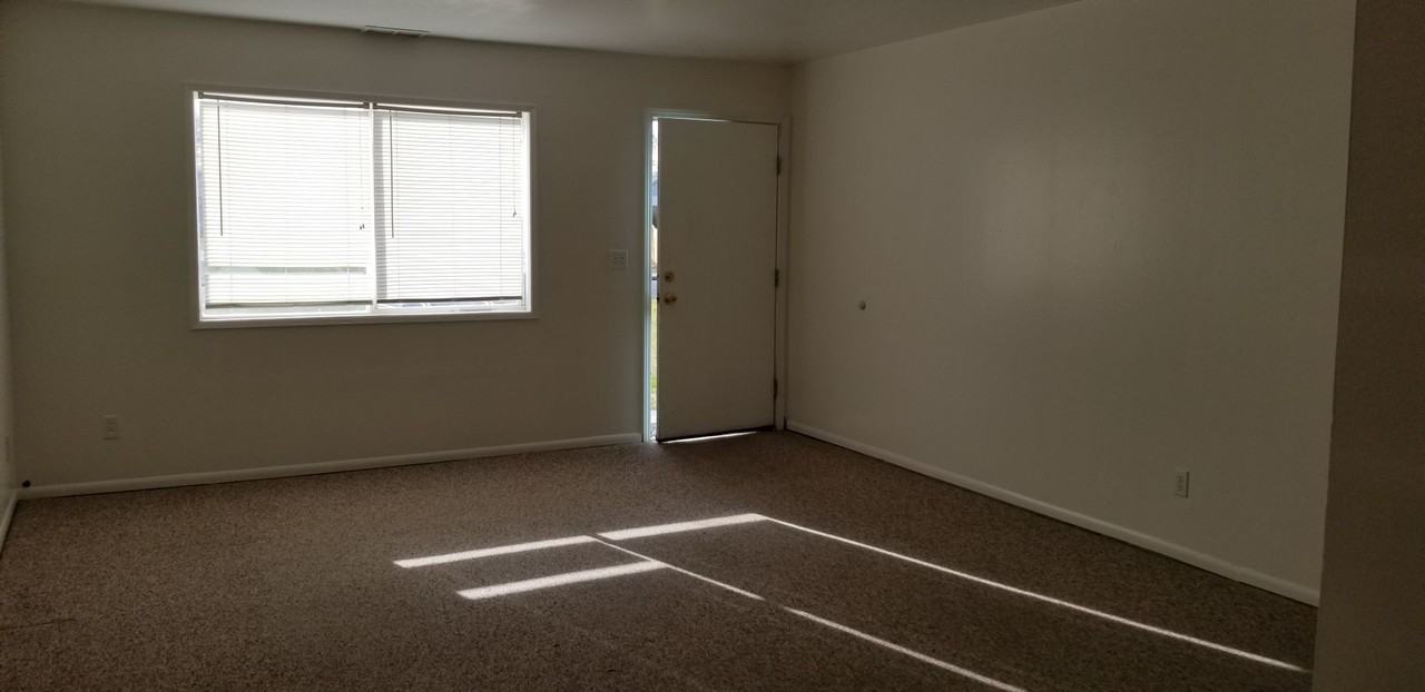 1100 Arnold Dr - Photo 3 of 16