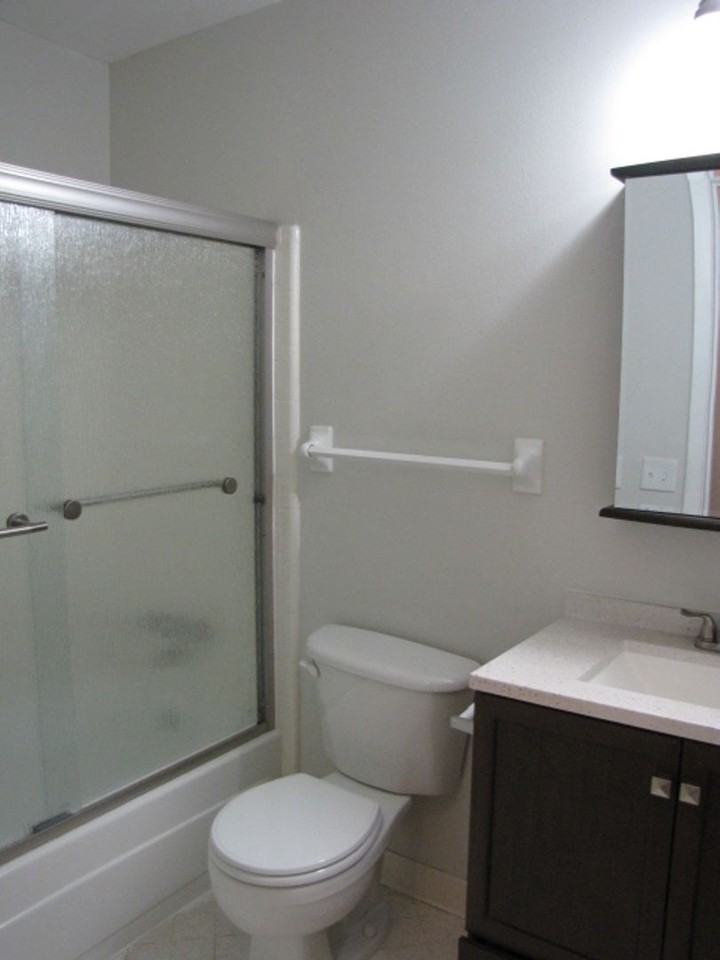 2008 Tomlinson Rd - Photo 2 of 12