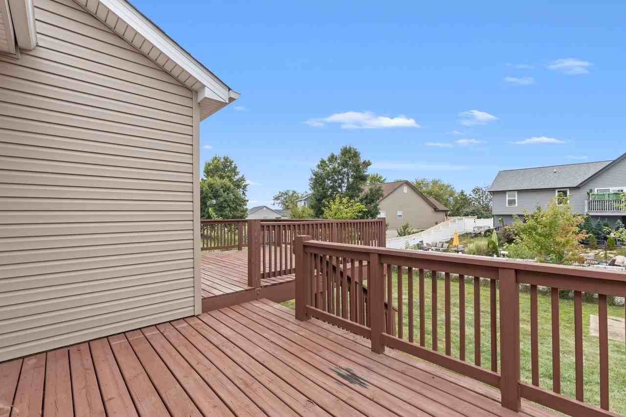 679 Dundee Ct - Photo 4 of 27