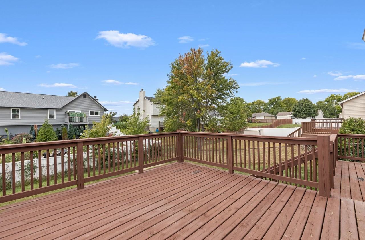 679 Dundee Ct - Photo 5 of 27