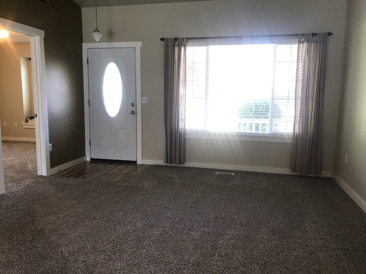 5513 S Loughs Way - Photo 4 of 10