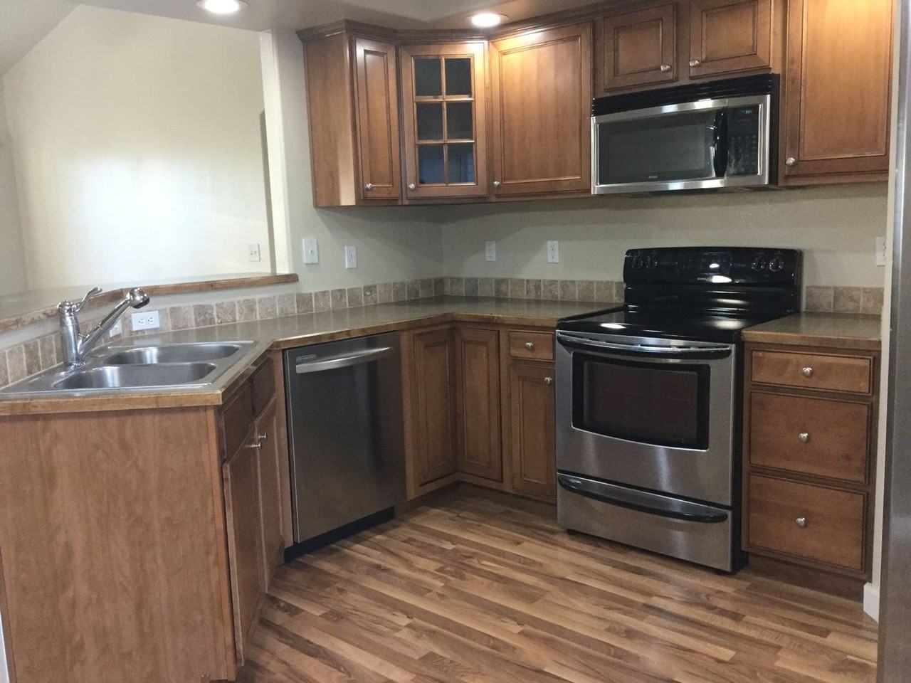 5513 S Loughs Way - Photo 5 of 10