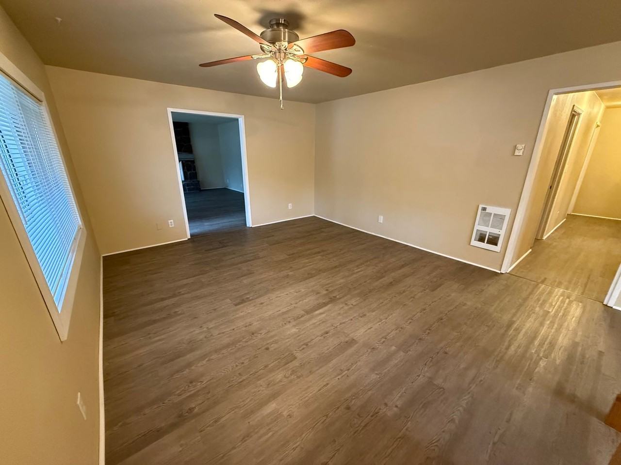 4600 Ne 137th Ave - Photo 3 of 16