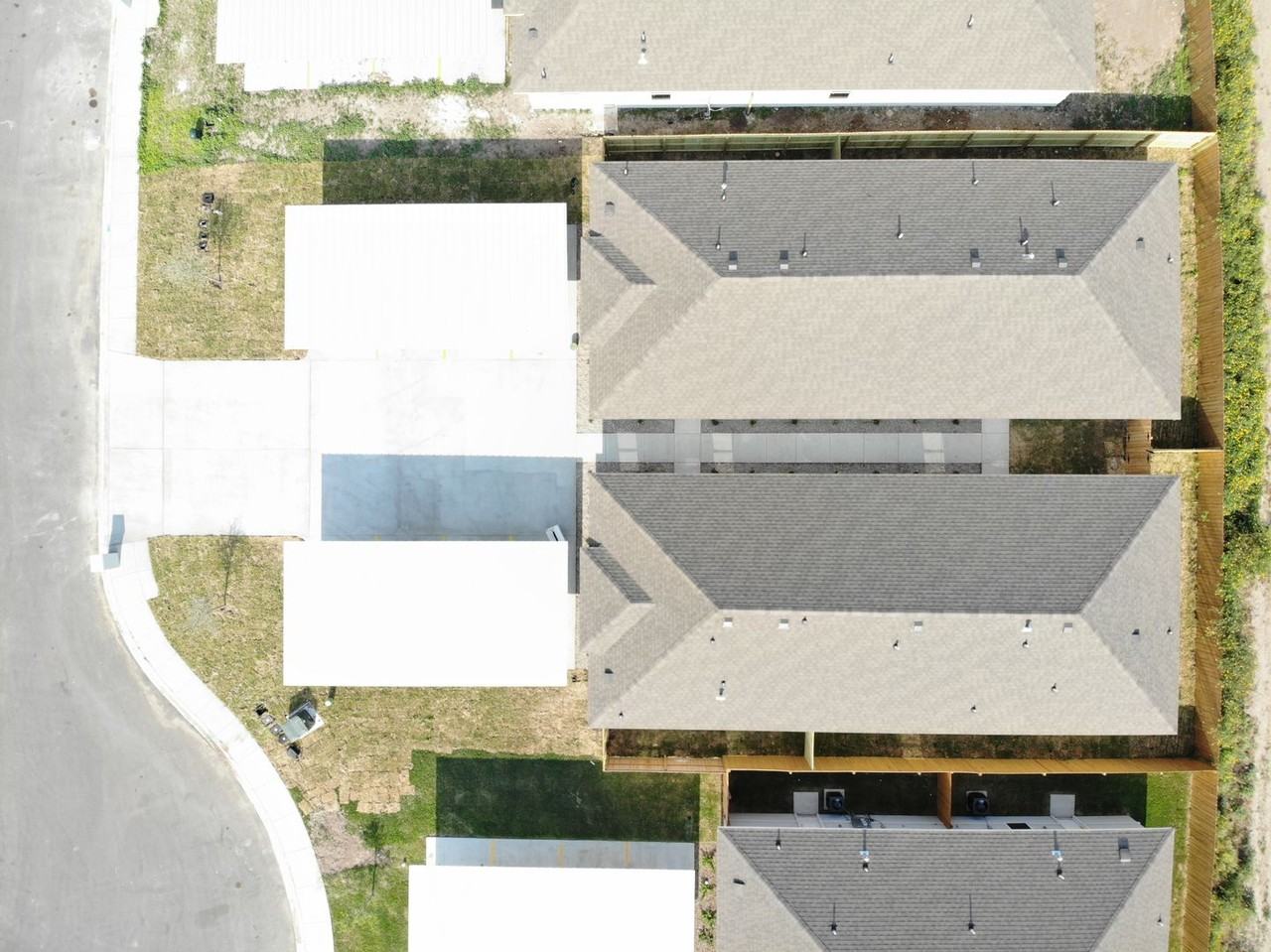 1812 Redbud Ln #1 - Photo 2 of 33