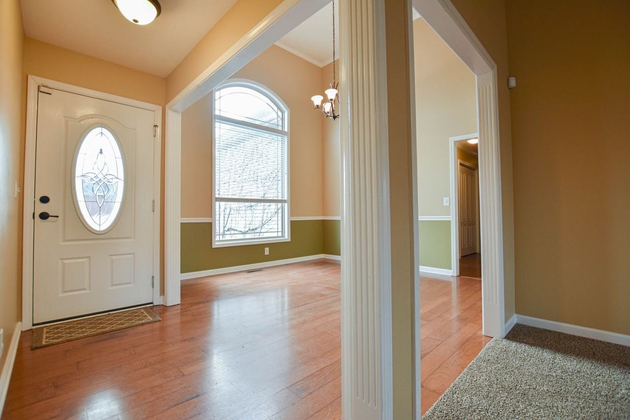 3170 Cross Ridge Dr - Photo 2 of 28