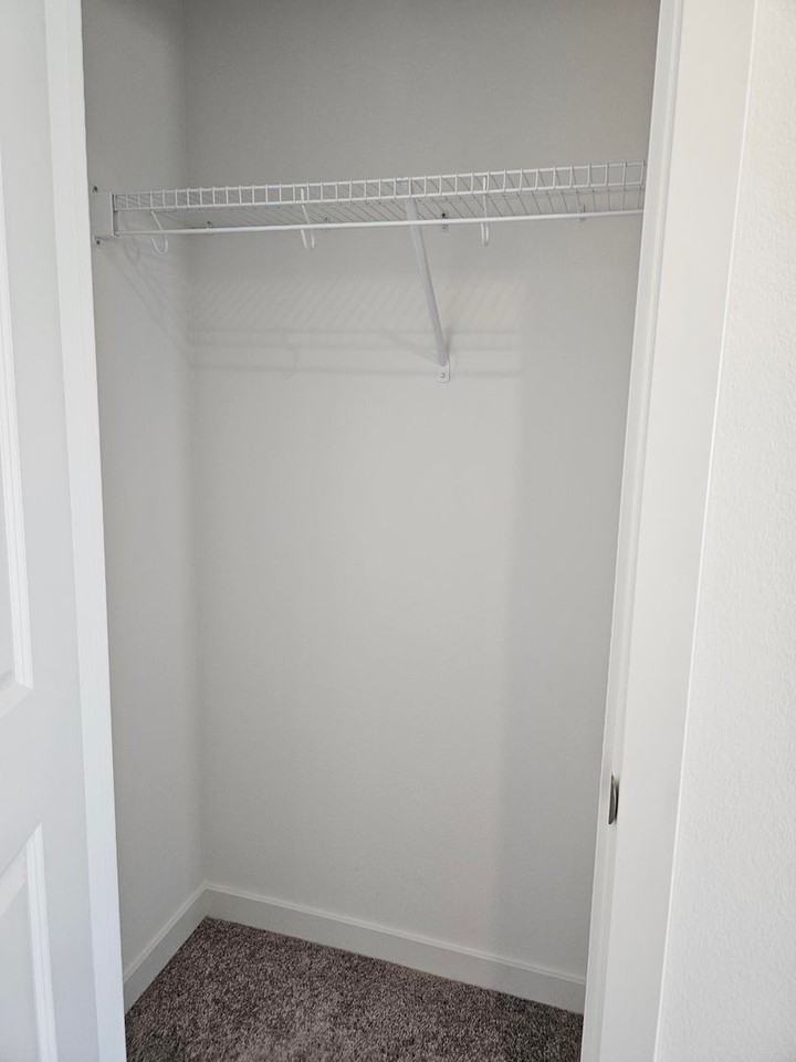 212 River Ridge Dr - Photo 5 of 17